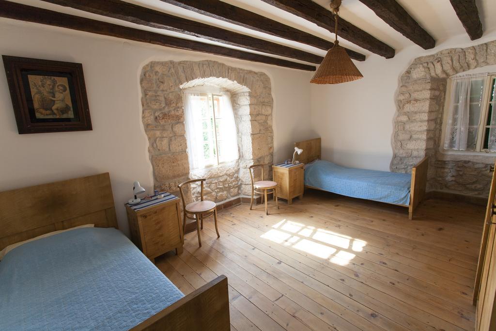 Holiday Home Mihovilovic Premantura Pokoj fotografie